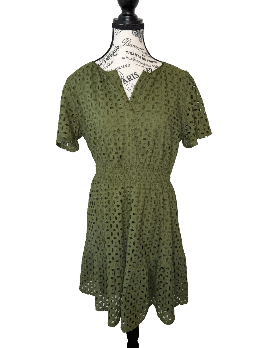 Garden Party Women’s Eyelet Dress Size Medium Green Lined